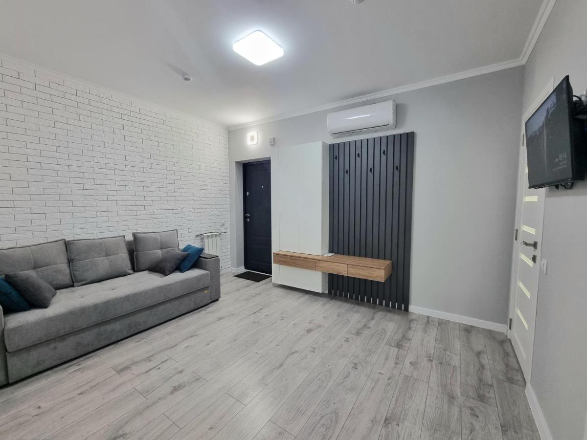 Center, Albisoara Str., 1Bedroom And Living With Balcony Chisináu Exterior foto